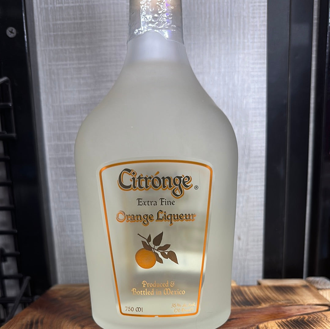 Citrónge Orange Liqueur bottle