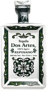 Dos Artes Tequila Reposado bottle