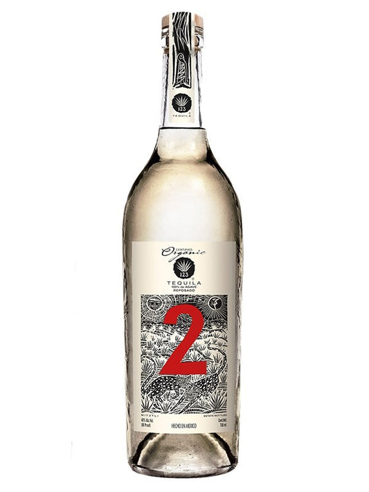 123 Organic Dos Reposado Tequila bottle