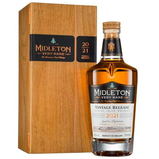 Midleton Very Rare Vintage Release 2021 bottle