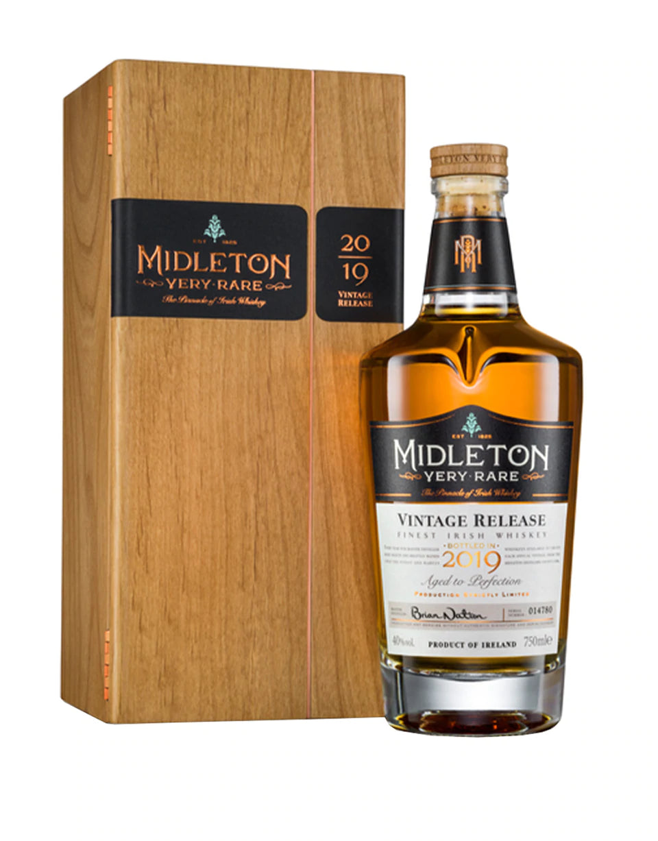Midleton Very Rare Vintage Release 2019 bottle