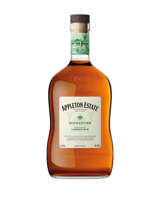 Appleton Estate Signature Blend Rum bottle