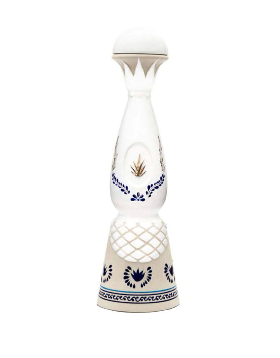 Clase Azul Añejo bottle