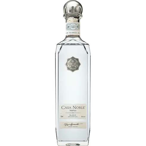 Casa Noble Crystal Blanco bottle