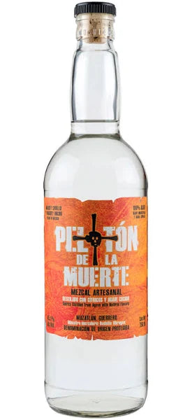 Peloton De La Muerte Mezcal Pechuga bottle