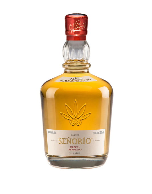 Señorio Mezcal Reposado bottle