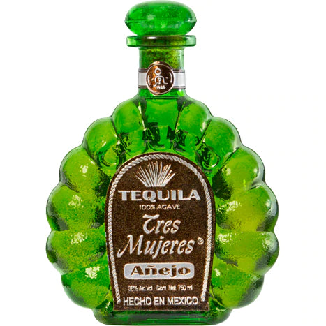 Tres Mujeres Añejo Tequila bottle